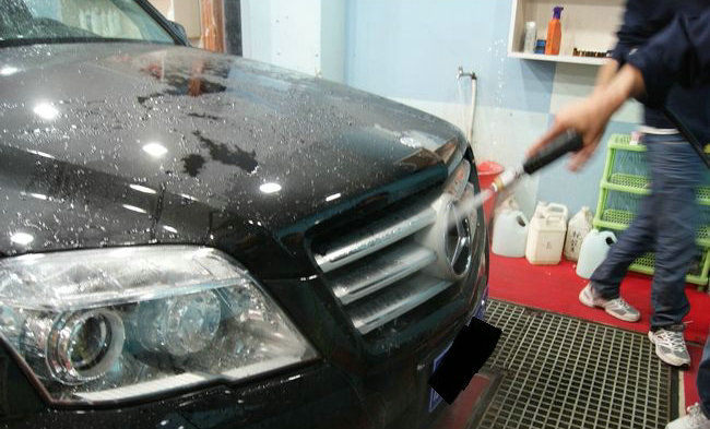 洗车可以冲洗进气格栅吗
