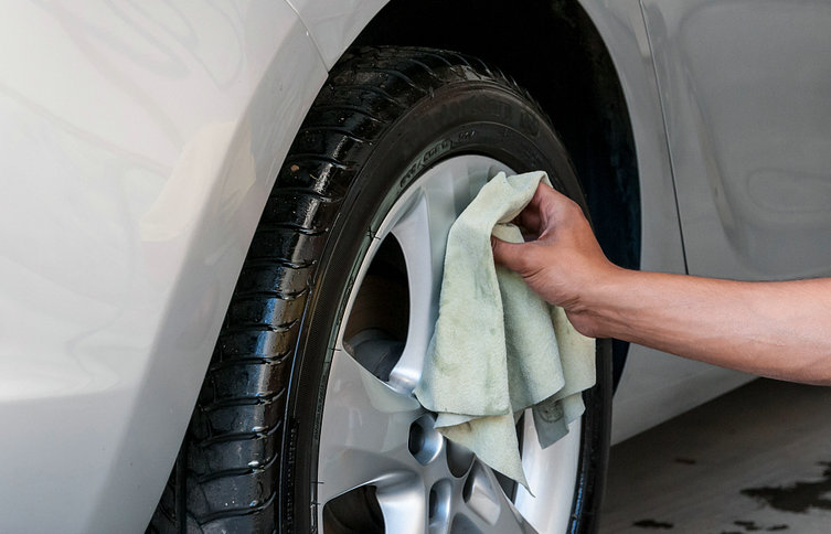 洗车最快最干净的方法是什么