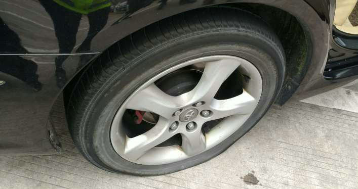 汽车轮胎胎压过低是什么原因