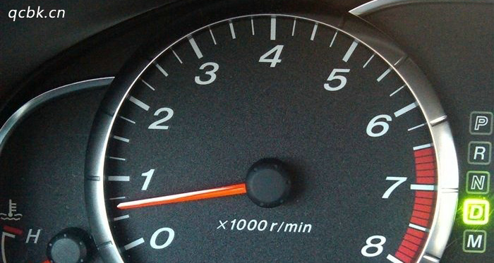 汽车怠速转速一般在多少左右