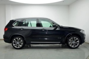 xc90和x5哪个好 x5动力更强(车身长达5米)