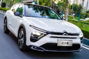 凡尔赛c5x二手车价格多少 仅需要11万(表显里程1万公里)