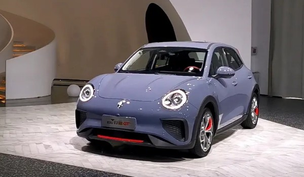 欧拉好猫2022新款电动汽车怎么样 配置功能丰富(续航可达501km)
