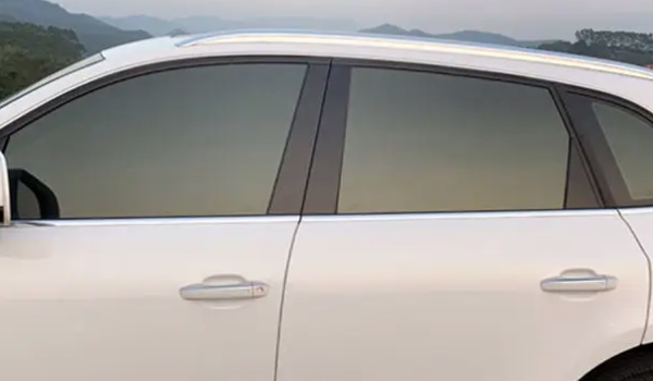 车窗贴膜可以隔热防晒吗 能够起到隔热防晒作用（使用正品玻璃膜）