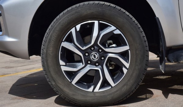 帕拉索轮胎尺寸是多少 轮胎规格为255/60 r18