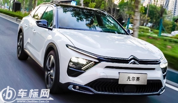 凡尔赛c5x二手车价格多少 仅需要11万(表显里程1万公里)