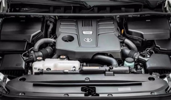 zrv致在这款车怎么样 油耗实测6.6L(马力可达182匹)