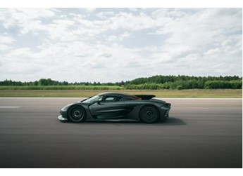 科尼赛克打破四项汽车速度纪录 0-400km/h加速18.82秒 封面图