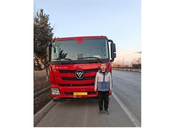 百公里29.9kg！欧曼GTL 460 燃气车再现新实力 助李经理开向成功大道 封面图