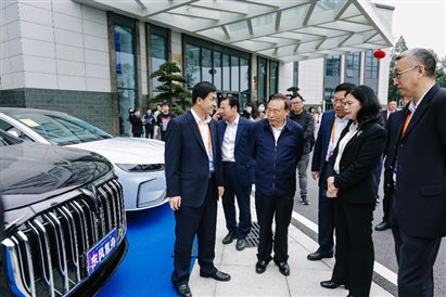 E:\2023年工作\佛山氢能\看车.jpg