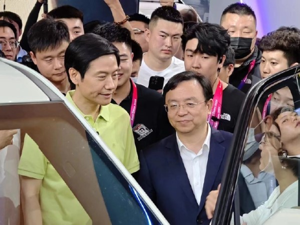 雷军建言由王传福牵头一起搞生态 称“蔚小理”已经同意