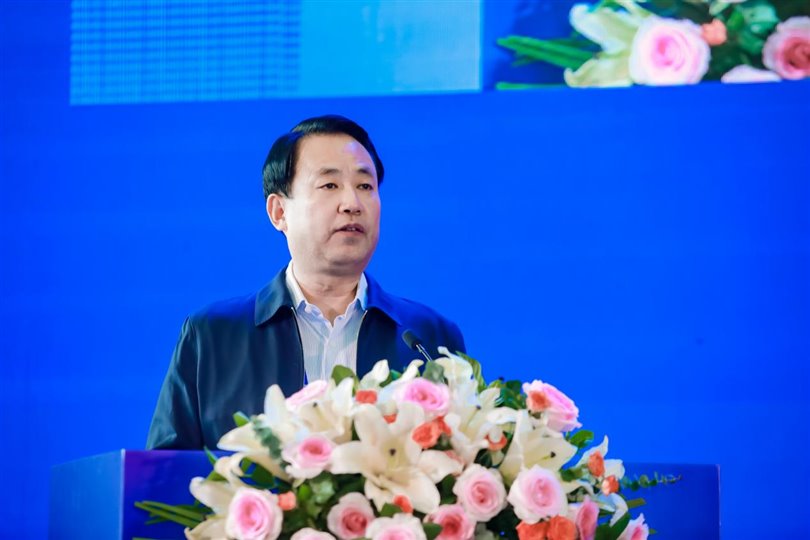 杨亲鹏719