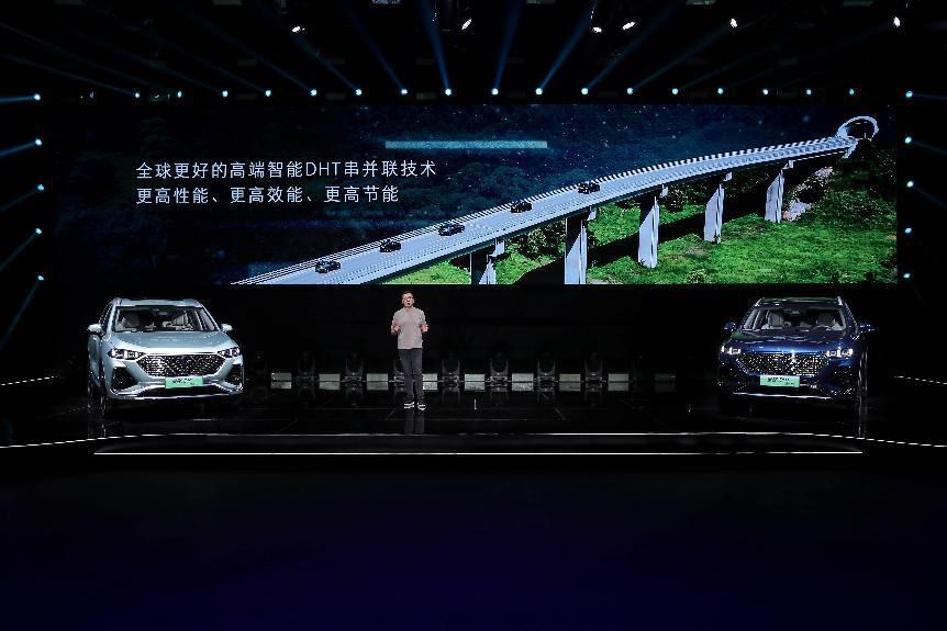 魏牌高端新能源市场布局再加码,拿铁DHT-PHEV 综合补贴后22.9万元起