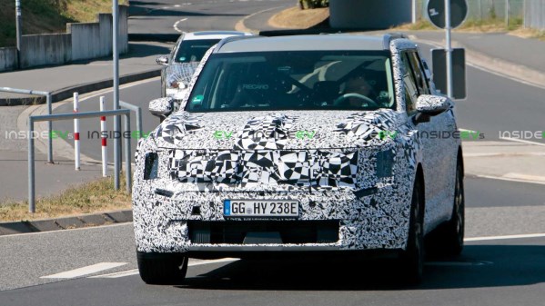 韩系电车力作 起亚最新纯电SUV EV9谍照曝光 明年上市