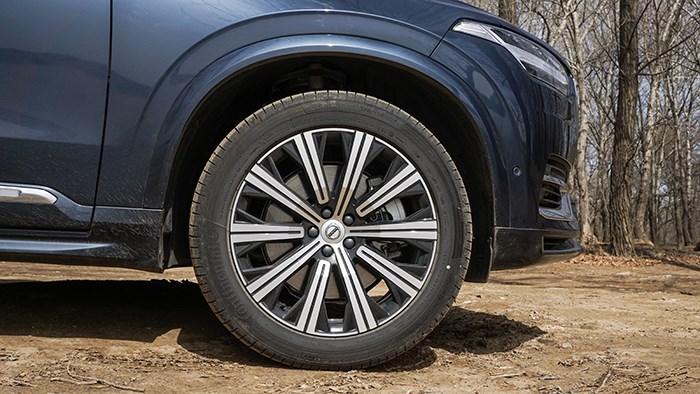 安全至上 试驾沃尔沃XC90