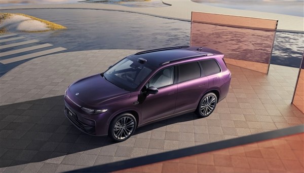 15.58万起 零跑C16上市即开卷：一车买SUV MPV