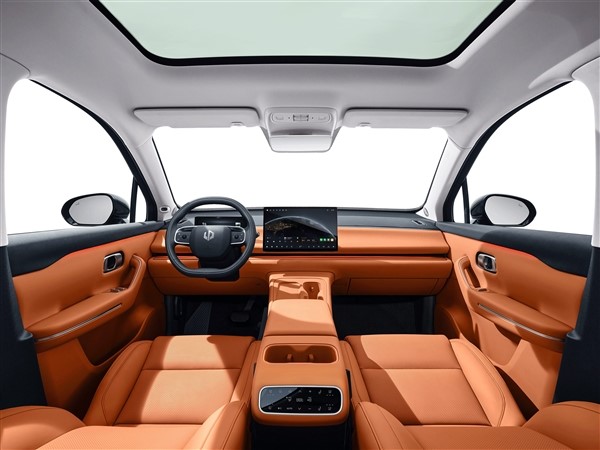 15.58万起 零跑C16上市即开卷：一车买SUV MPV
