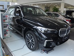 2022款 华晨宝马X5高清图片缩略图