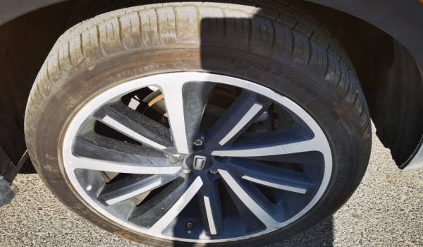 奔腾t77轮胎尺寸多大 轮胎规格为225/45 r19
