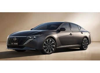 限时12.99万起 日产天籁鸿蒙座舱版上市：燃油车全球首搭