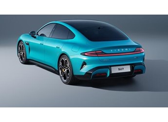 雷军回应小米能耗弱于特斯拉：SU7是C级车配置高 车会重一些能耗肯定会高