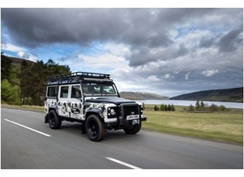 路虎Defender 70多年历史Hommage限量版车在欧洲发布
