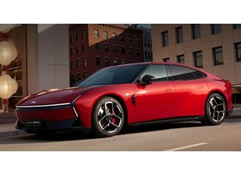 剑指特斯拉Model 3！小鹏P7 Max版上市：20.38万起