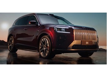 37.68万起 顶配三电机超1400马力！极氪8X配置差异一图看懂 封面图