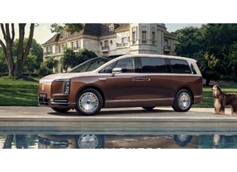 告别稀缺溢价，确立智能新标：尊界V800争夺超豪华MPV话语权 封面图