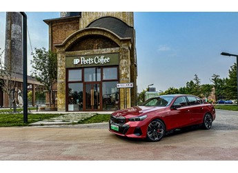 低调猛兽  试驾宝马i5 M60 xDrive纯电轿车 封面图