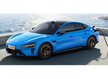 全新小米SU7将3月19日上市 预售价22.99-30.99万 封面图