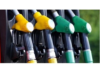 下一波油价迎年度最大涨幅！加一箱油或多花约50元 封面图