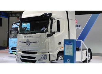 欧洲人抢着要的国产氢能半挂，续航超700km，欧洲版东风天龙GX氢燃料电池牵引车实拍 封面图