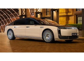 不止于车！尊界S800如何以“一车带全链”重塑中国汽车产业高度 一键复制内容 封面图