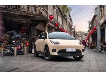 4.99 万“国民好车”被曝交付无天窗？广汽埃安回应并致歉