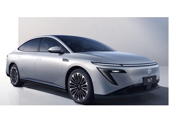 11万能买合资中大型纯电!东风日产N7青春版上市:10.99万起