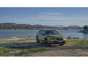 精致的旅行 跨界SUV斯巴鲁XV评测 封面图