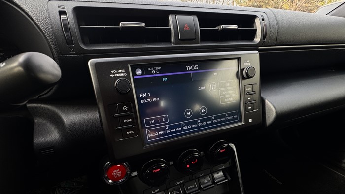 传递快乐的使者 试驾斯巴鲁BRZ 手动版_17