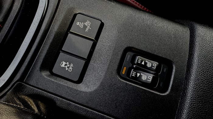 传递快乐的使者 试驾斯巴鲁BRZ 手动版_21