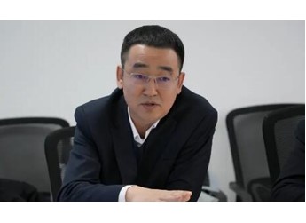 当50亿投入遇见“听劝”文化：东风商用车的硬核实力与柔软初心 封面图