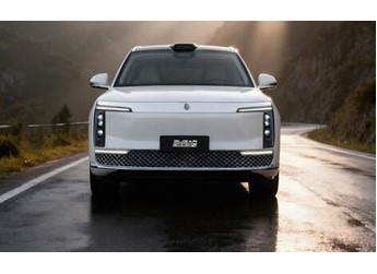 比S800气场更强！博主绘制尊界SUV效果图：对开门安排了