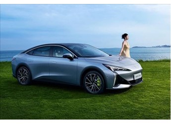 Model 3再迎强敌!极狐阿尔法S5明日交付:顶配21.68万元 封面图