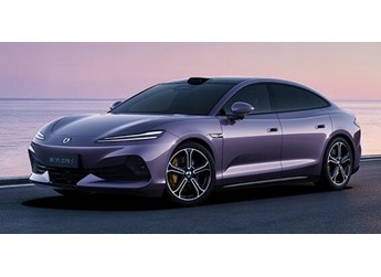1100km续航纯电量产车第一！腾势Z9S上市：25.58万起 封面图