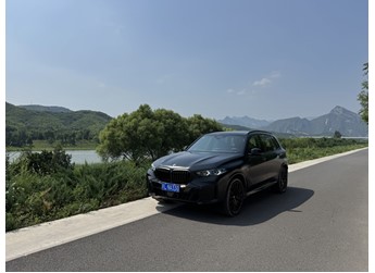 黑武士风格 试驾宝马马年版X5 Xdrive 40Li 封面图