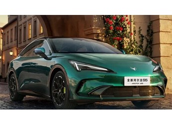 9.98万起的极狐阿尔法S5要改款：后驱、前备箱、激光雷达全配齐 封面图