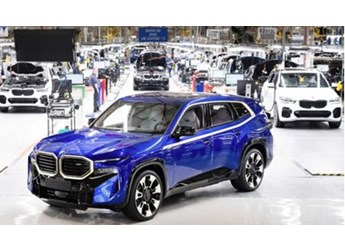 2023款宝马XM正式投产 236万元的旗舰级混动SUV 封面图