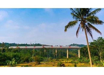 超其他国家总和！中国高铁营业里程突破5万公里世界第一 封面图