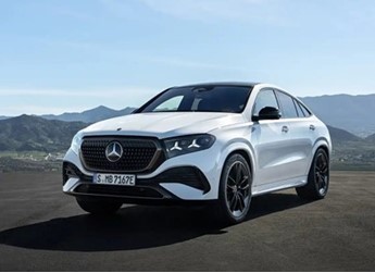 新款奔驰GLE官图发布：三联屏内饰+智能魔术车身系统升级，年内国内上市 封面图