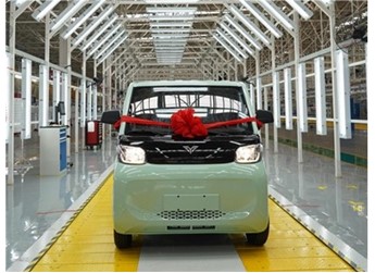 新能源MINI卡雷驰·仁T10荣耀下线,开启城市物流新篇章! 封面图