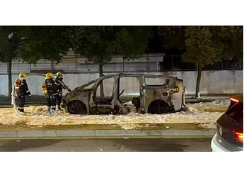 原因公布！理想汽车回应上海MEGA起火事件 将为召回车辆更换电池